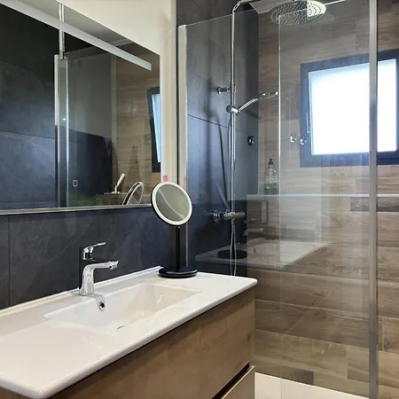 Holiday home Maison Moderne A Avec 8 Couchages, Parking Et Wifi - Fr-1-548-48 Villard-de-Lans
